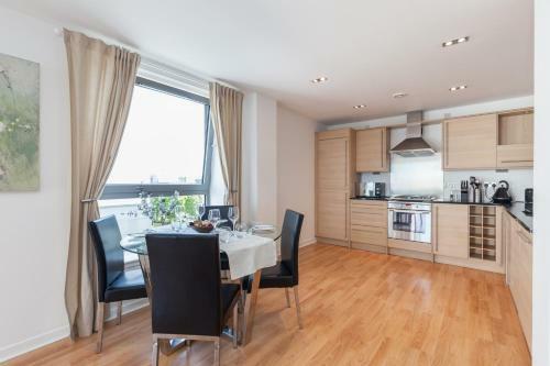 Stylish Garden View Apartment