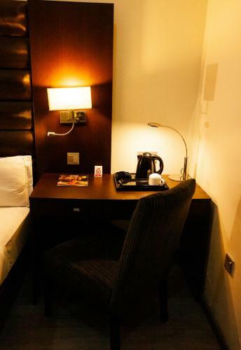 Hotel Genesis Castle