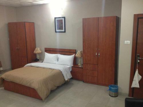 Christine Apartment Hotel Ltd