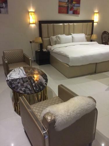 Christine Apartment Hotel Ltd