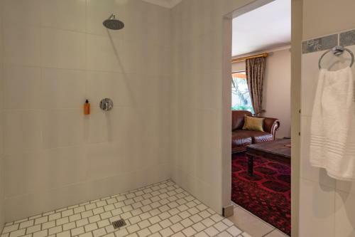 Hostal Antiqua Guest House