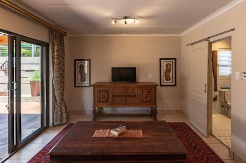 Hostal Antiqua Guest House