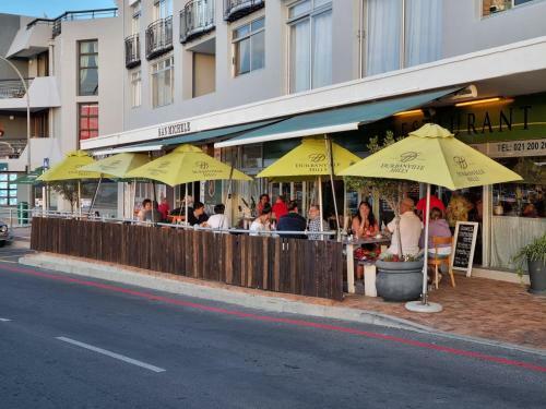 Apartment 18 Gordons Bay Beachfront