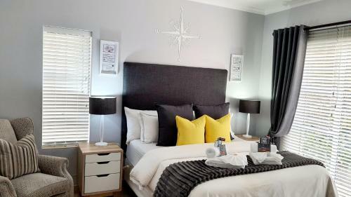 Hostal Amelia's By The Sea