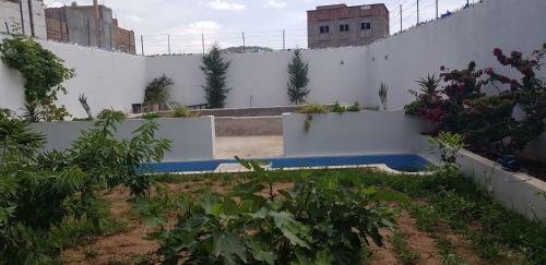 Apartamento Relaxing Home With Garden And Swimmingpool