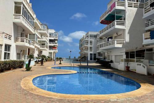Apartamento Atlantic Marina Beach: 3 Piscines & Acc�s Plage