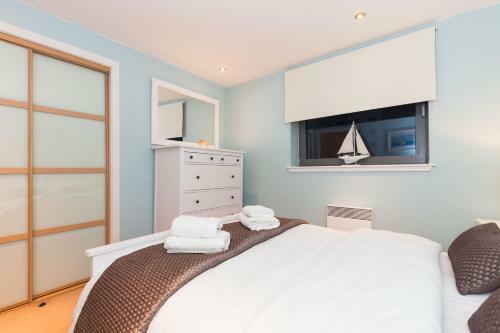 Modern Two Bedroom Apartment