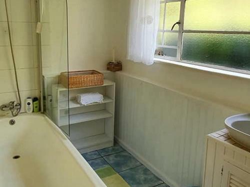 Hostal L'orange Guesthouse