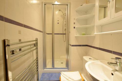 Altido Old Town Two Bedroom Apartment With Castle Views