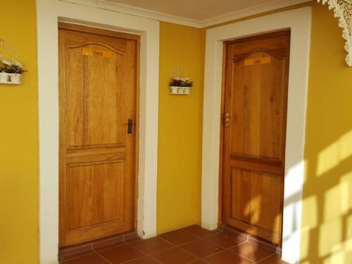 Hostal Lali's Guest House