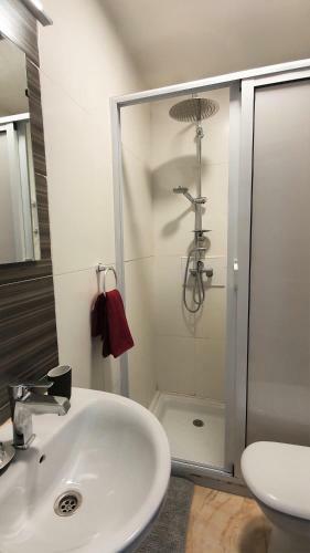Apartamento Fresh Designed Next To The Sea -nice Area - Wifi
