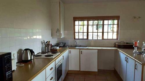 Apartamento Anvil Stud Country Cottages