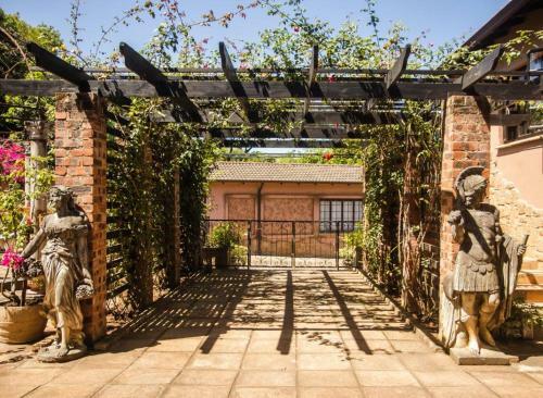 Hostal La Casa Nostra Villa Rose Garden Amore