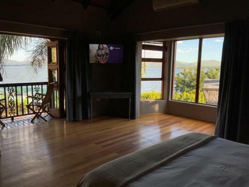 Hostal Marina Views Guesthouse