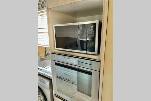 No.6 Water View Apartment