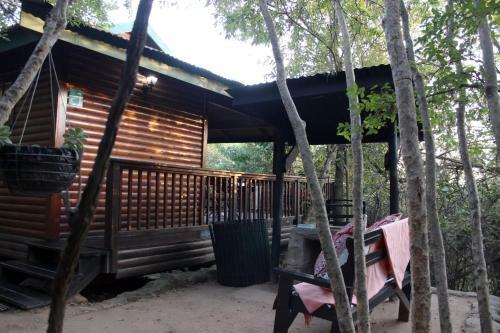 Hostal Thulamela Couples Retreat