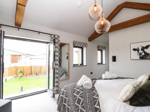 The Granary At Boskensoe Barns