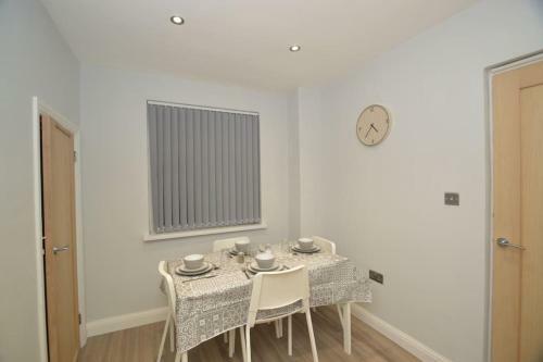 Natural Sanctuary 4 Bedroom - Suitelivin