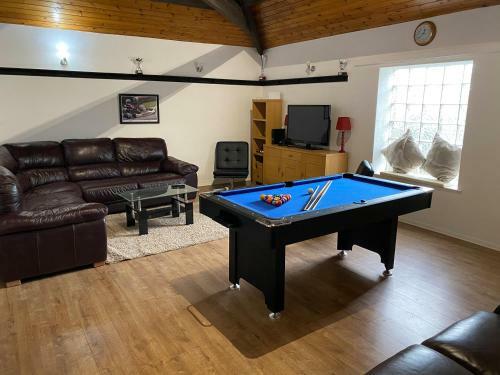 Woodstock Lodge