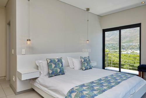 Villa Rhulani - Luxurious Modern Villa In Hout Bay