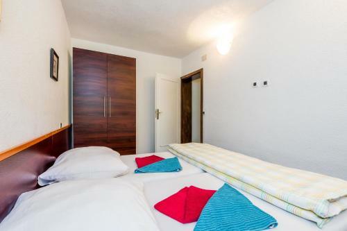 Selak Apartments