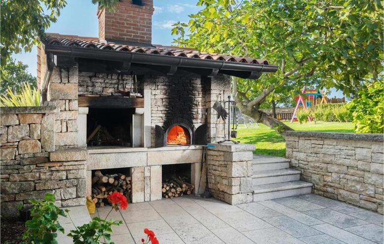 Holiday Home Mohori V