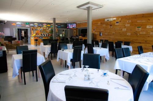 Hotel H�tel Les Lavandins