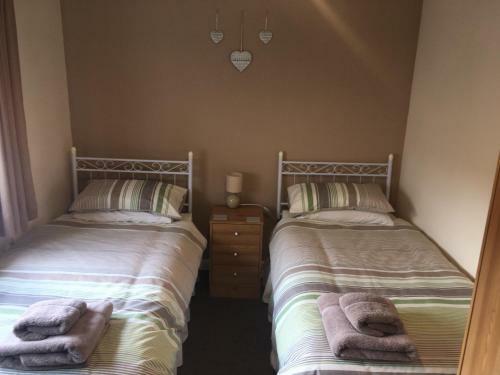 Apartamento Riverbank Cottage
