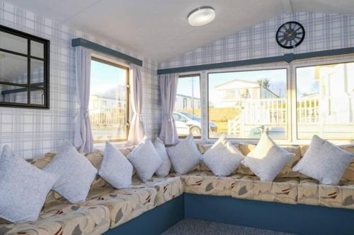 Hillingworth's Hot Tub Retreat
