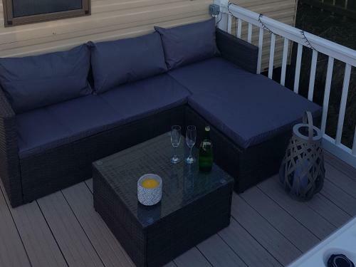 Hillingworth's Hot Tub Retreat