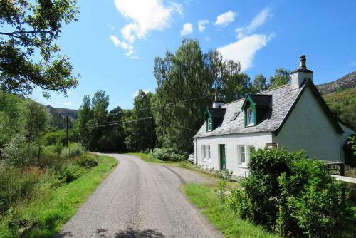 Curin Cottage