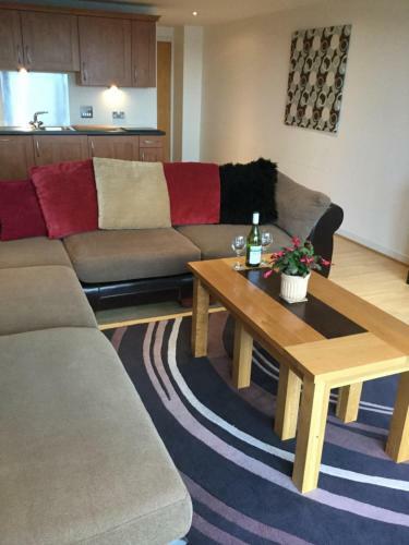 Apartamento Riverheights Very Near Sse Hydro