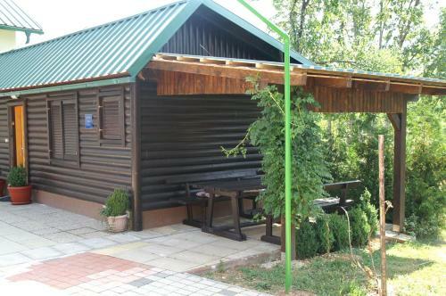 Apartments And Rooms Helena