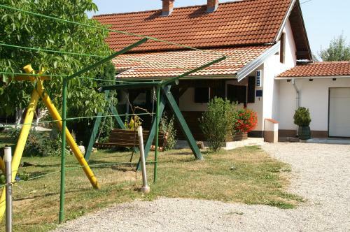 Apartments And Rooms Helena