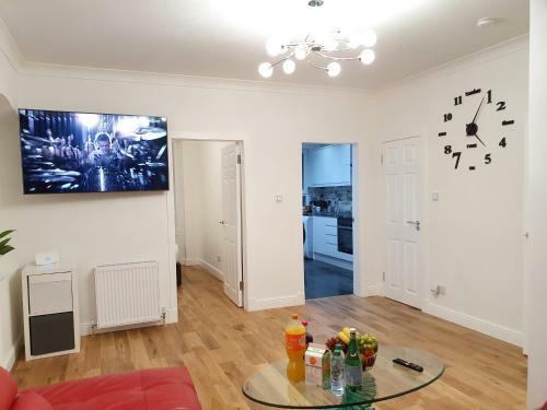 Apartamento Glasgow Comfortable And Modern 3 Bedroom Mid Terraced Villa