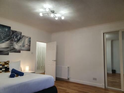 Apartamento Glasgow Comfortable And Modern 3 Bedroom Mid Terraced Villa