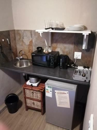 Hostal Edenville Guesthouse