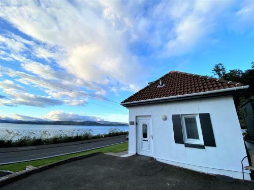 The Wee Cottage By The Ferry
