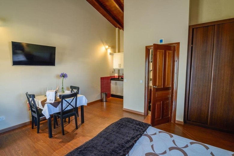 Casona De Llanorrozo Apartamentos Rurales