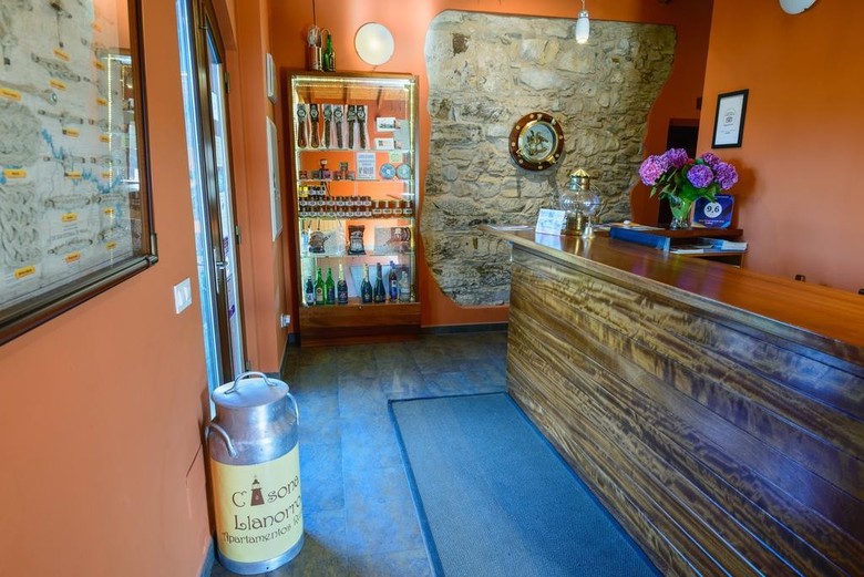 Casona De Llanorrozo Apartamentos Rurales