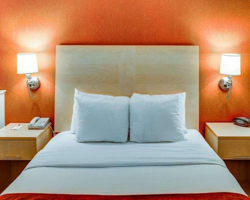Hotel Comfort Suites Coraopolis