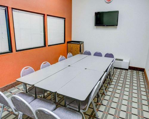 Hotel Comfort Suites Coraopolis
