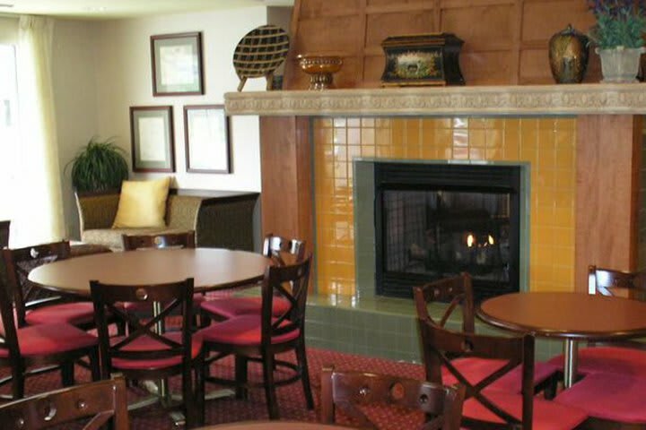 Hotel Springhill Suites Pittsburgh Airport
