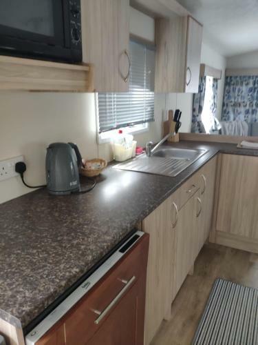 Lovely Static 6 Bed Caravan At Billing Aquadrome