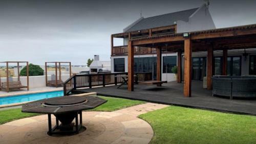 Rox And Sea Country Lodge