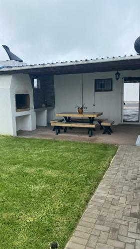 Spacious 3 Bedroom Duplex, Close To Club Mykonos