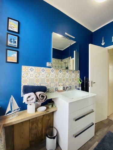 Sea Breeze Studio Apartment In Old Town