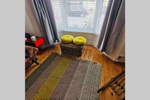 Lovely Seaside Town House With Private Parking
