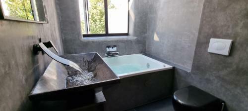 Stunning 5 Bed Townhouse, 5 Mins From The Sea