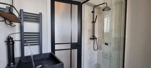 Stunning 5 Bed Townhouse, 5 Mins From The Sea